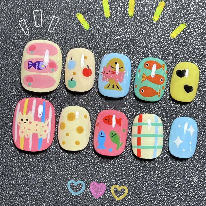 Handmade Wearable Nails with Childlike Hand-Painted Graffiti of Cute Cartoon Cats, ins Dopamine-Enhancing Short Nail Art Products
