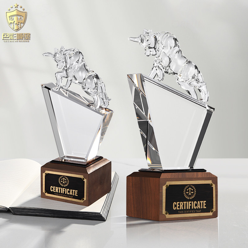 Brave Niu Niu New Crystal Trophy Customization Team Awards Cow Crystal Trophy Customization Niu People Team Trophy