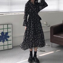 Net red style vintage vintage V collar Long sleeves Sleeveless Dress Cashew Skirt Cashew Skirt Autumn Expats Slim long style Temperament Tenderness