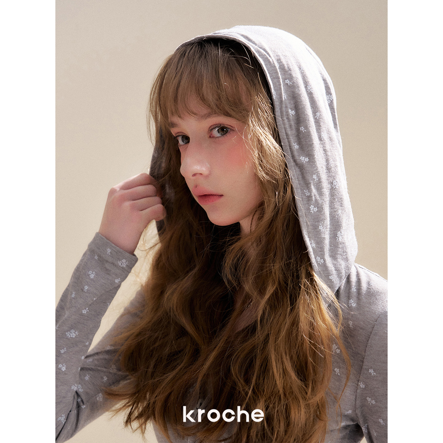 KROCHE プリント フード付き スウェット・パーカー KE7053