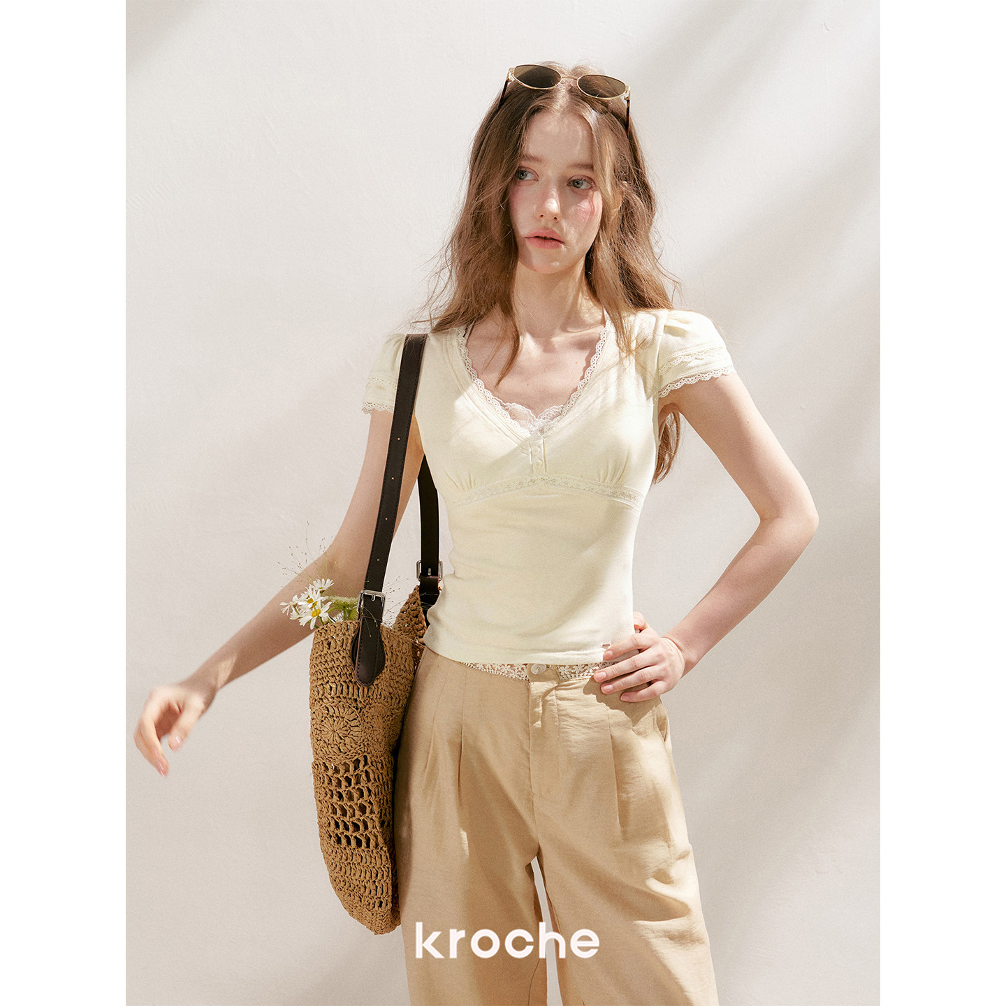 KROCHE レース Vネック 半袖 Tシャツ KEC8067