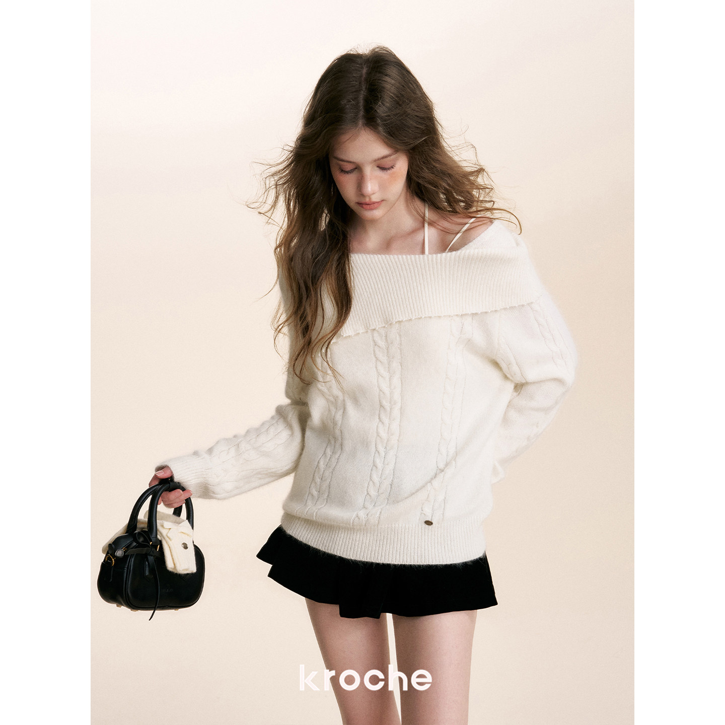 KROCHE オフショルダー ニット KTS4014