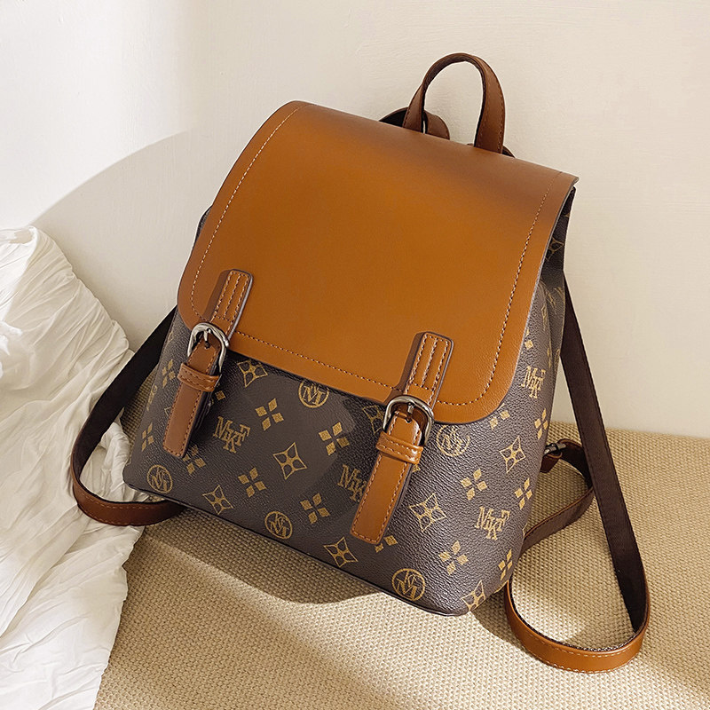 Dnieatero LEATHER REAR LEATHER REAR SHOULDER BAG WOMEN BOOMER CARD SCHOOL BAG FASHION 2022 NEW TRAVEL BURDEN BAG LARGE CAPACITY BAG