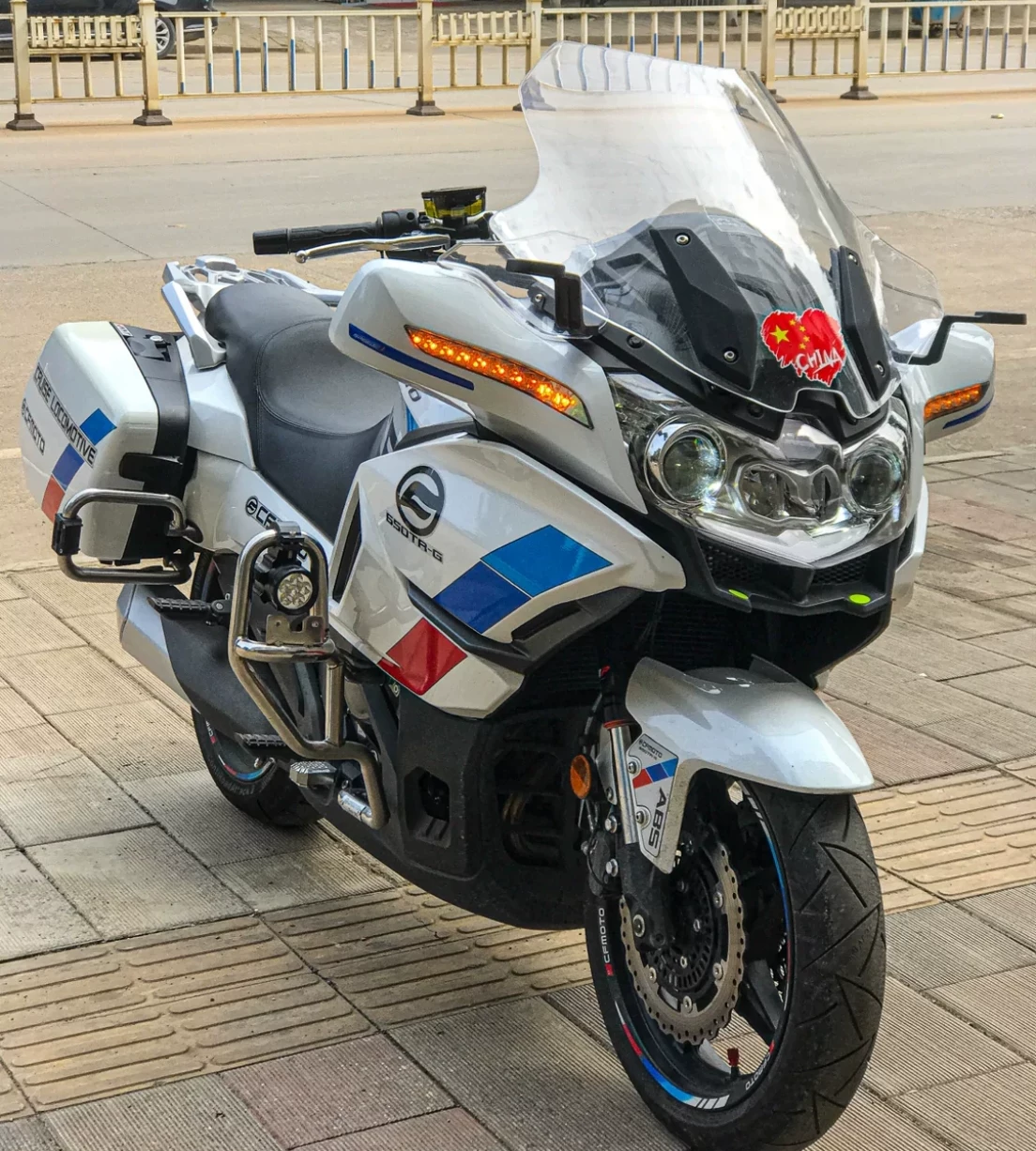 Импортированный Yamahajerst T3 круизный BMW корабль путешествовал педаль Guosi Электрический спрей можно лицензионно использовать лицензиатом