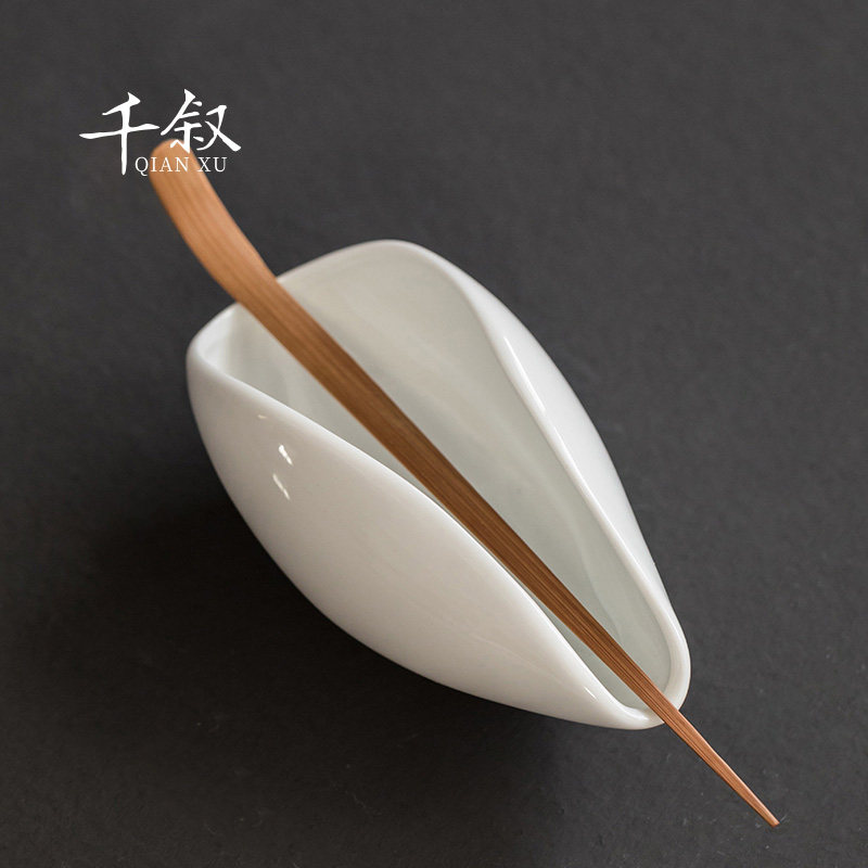 Mutton Jade White Porcelain Tea Tea Dial Two-piece Kung Fu Tea Set Accessories Ceramic Tea Lotus Wake Tea Take Tea Tea Ceremony Accessories