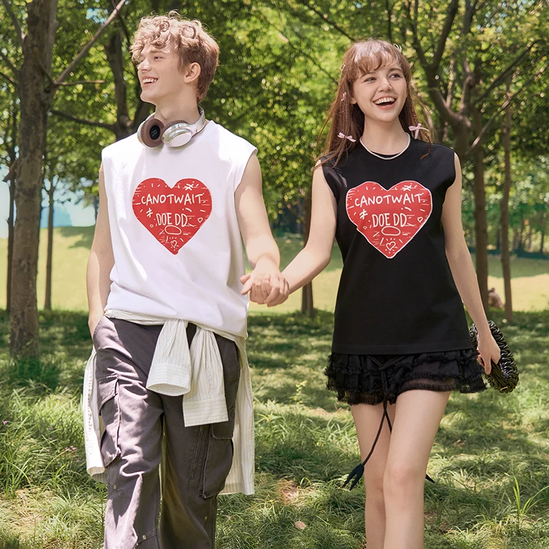 Гарнитур жилета-майки с принтом «Love» и шортами, ленты, лето