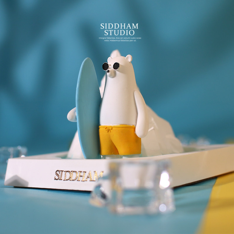 Mercedes-Benz BMW Polar Bear car perfume 2021 new ornaments high-end car interior aromatherapy interior decoration supplies