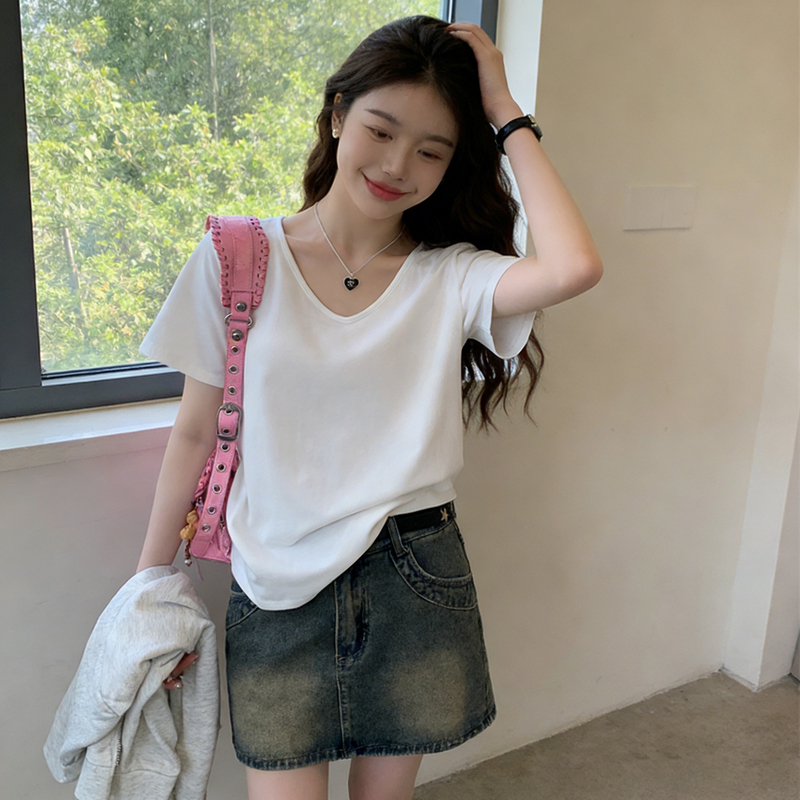 Easiest for Match White Short-Sleeved T-Shirt for Women Summer 2025 New V-Neck White T-Shirt Right Shoulder Bottoming Shirt with Summer Style for Women