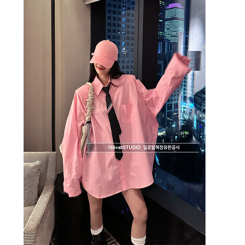 Plus-Size Women's Shirt with Shoulder Pads, Mid-Length, Covers the Hips, Loose and Casual Style, Includes a Tie, Thin Cardigan, Top Without a Bottom Plus-Size Women's Shirt with Shoulder Pads, Mid-Length, Covers the Hips, Loose and Casual Style, Includes a Tie, Thin Cardigan, Top Without a Bottom