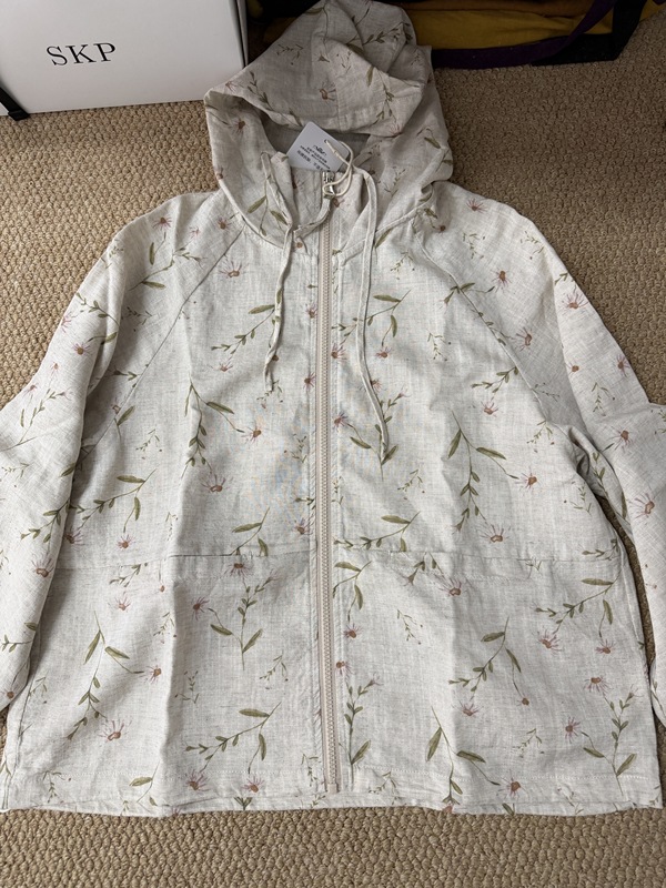 26-Year Model, 36 Threads, 100% Natural Hemp Printed Lightweight Breathable Hooded Sun Protection Jacket with Pockets and Drawstring