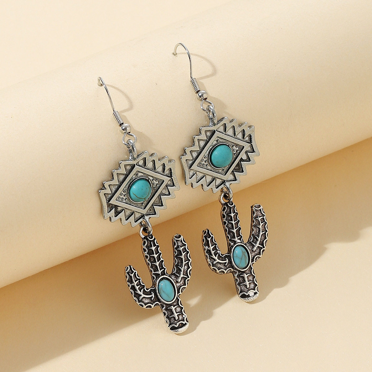 Vintage Thai Silver Rhombus Turquoise Earrings Western Style Carved Cactus Turquoise Dangle Earrings