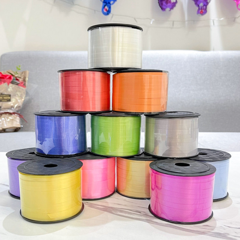 Wedding balloon ribbon rain ribbon tied rope balloon accessories romantic wedding room storefront event scene layout