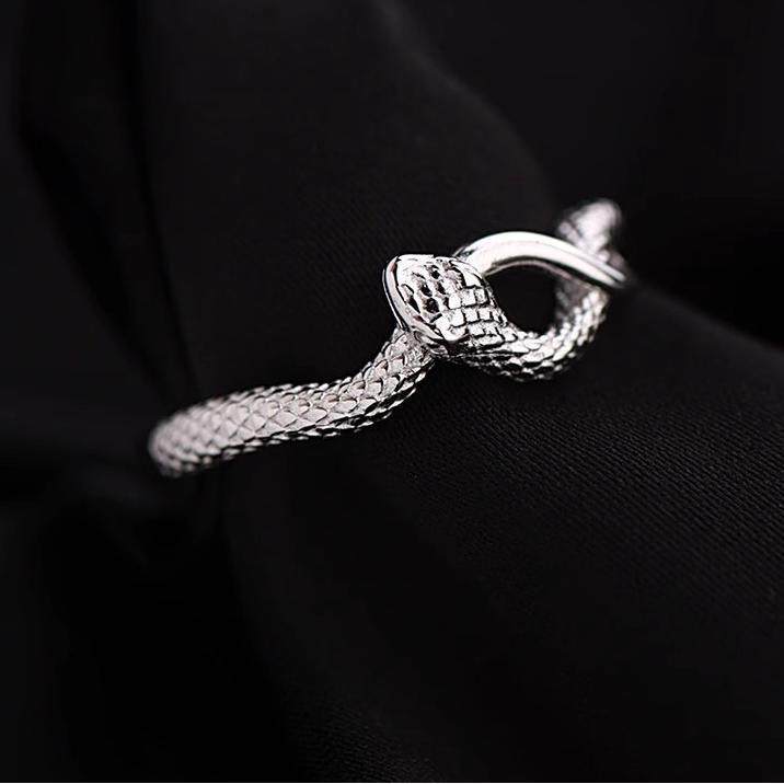 Кольцо-змея Spirit Snake регулируемое серебристое
