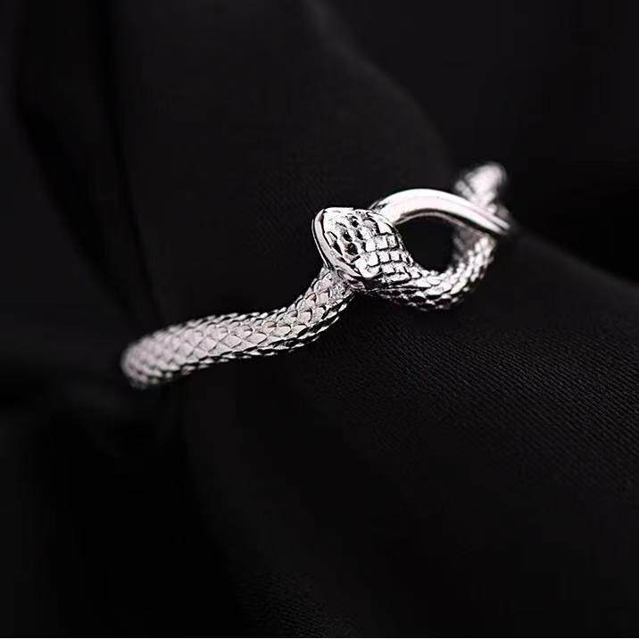 Кольцо-змея Spirit Snake регулируемое серебристое