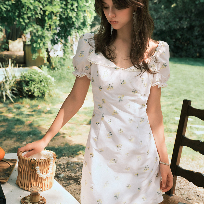 Marc Moore French White Short Waist-Cinching Slimming Lace-Trimmed Floral Dress