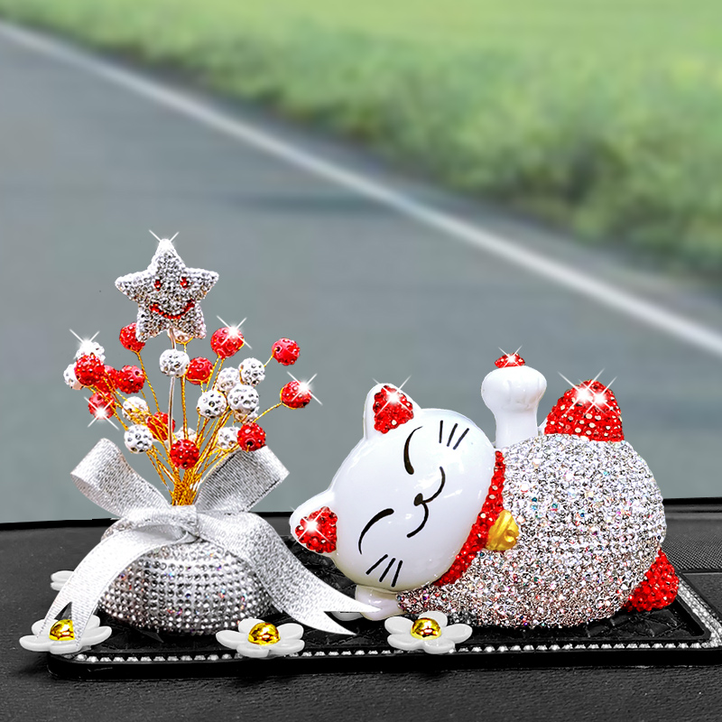 Lucky cat car interior decoration ornaments car accessories goddess car perfume personality creative high-end car decoration