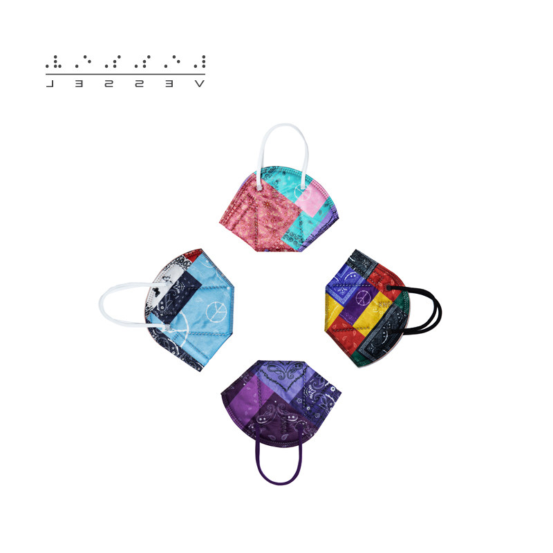 xVESSEL2021 years KN95 red blue sea color stars with the same xVEESSEL cashew flower splicing