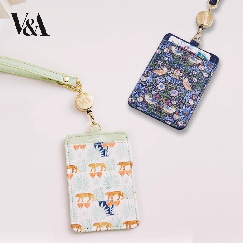 V&A Museum Master Series William Morris Strawberry Thief Lion Jungle Luggage Tag Card Holder Pendant