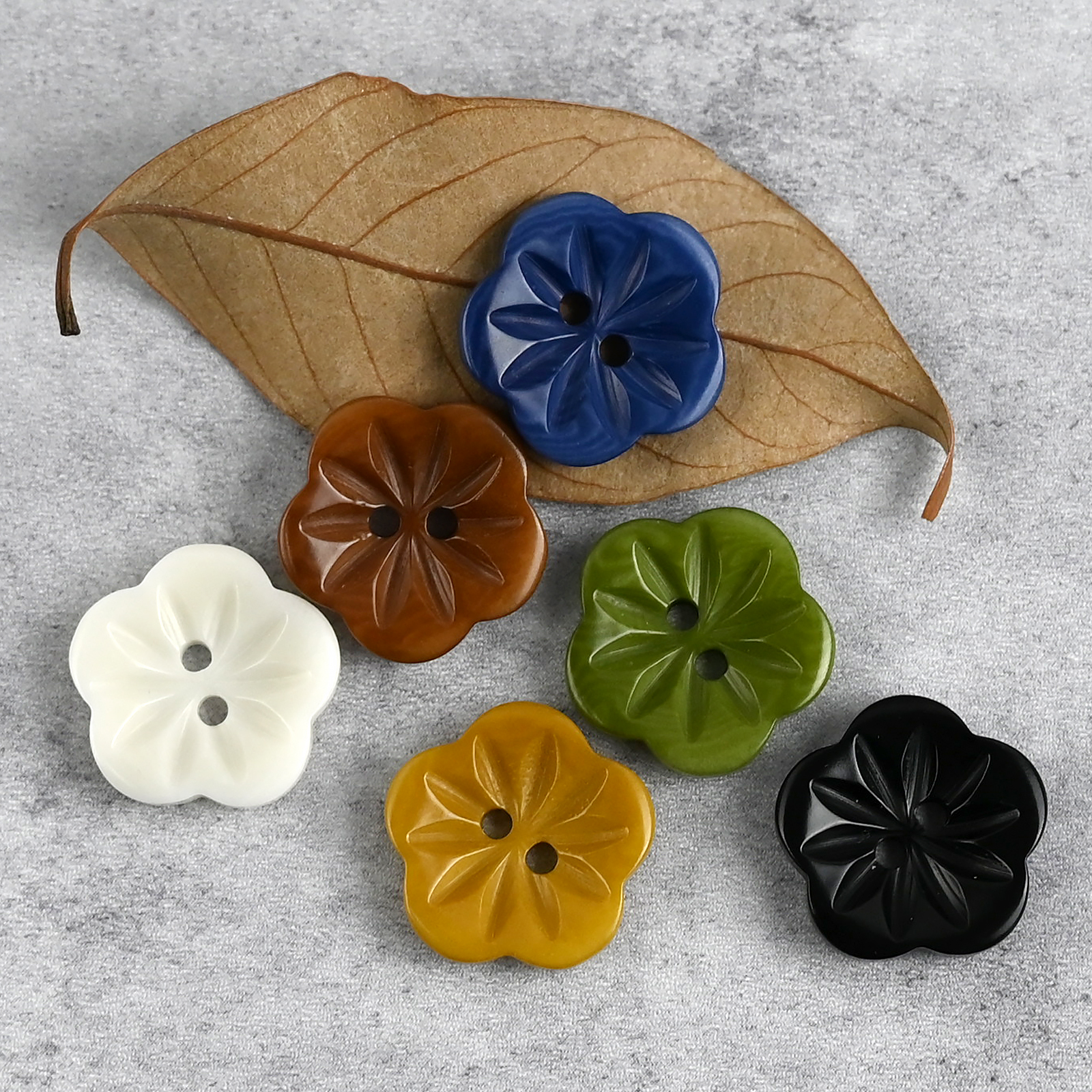 [春を捉える] 無地傘花レトロ衣装フルーツ素材ボタンスーツベストシャツ服ボタン