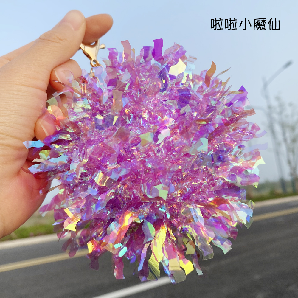 啦啦操小花球：运动精神的精致缩影