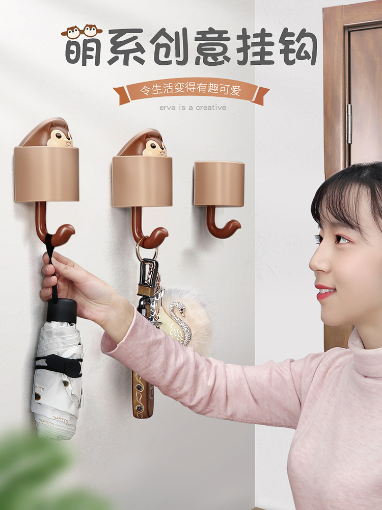 Creative Cartoon Cute Fun Squirrel Hook Wall-mounted Door Rear Wall Hanging key sticky hook Xuanguan Decorative Hanging Hood
