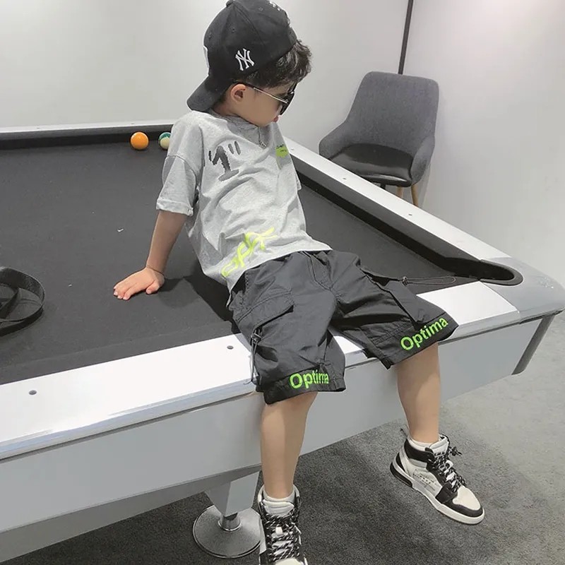 Boys casual shorts 2023 summer new children's Korean Gas Workshop Pants in the big children's thin trend pants