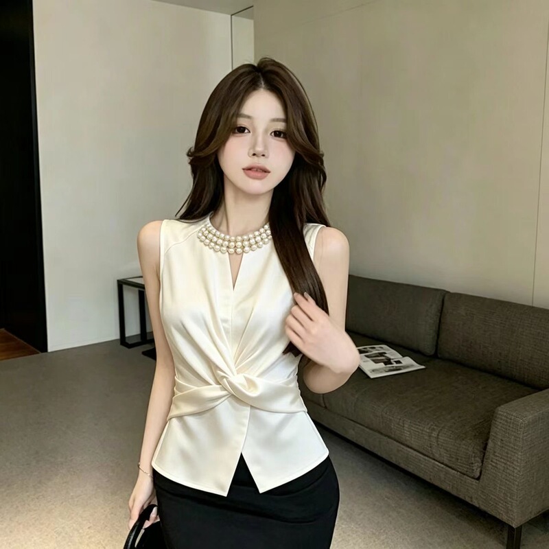 Light Luxury and High-End Feel, Multi-Color Options, Satin Sleeveless Shirt for Women, New Summer Design, Niche Twist-Waist Top Light Luxury and High-End Feel, Multi-Color Options, Satin Sleeveless Shirt for Women, New Summer Design, Niche Twist-Waist Top