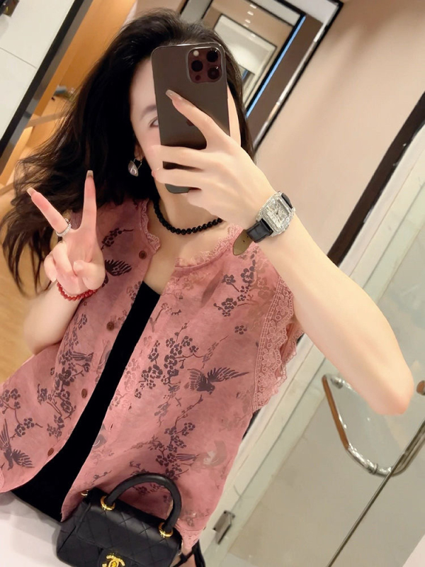 New Chinese-Style Embroidered Lace Sleeveless Shirt for Women, Summer New Style, Elegant, Slimming, Versatile Casual Top New Chinese-Style Embroidered Lace Sleeveless Shirt for Women, Summer New Style, Elegant, Slimming, Versatile Casual Top