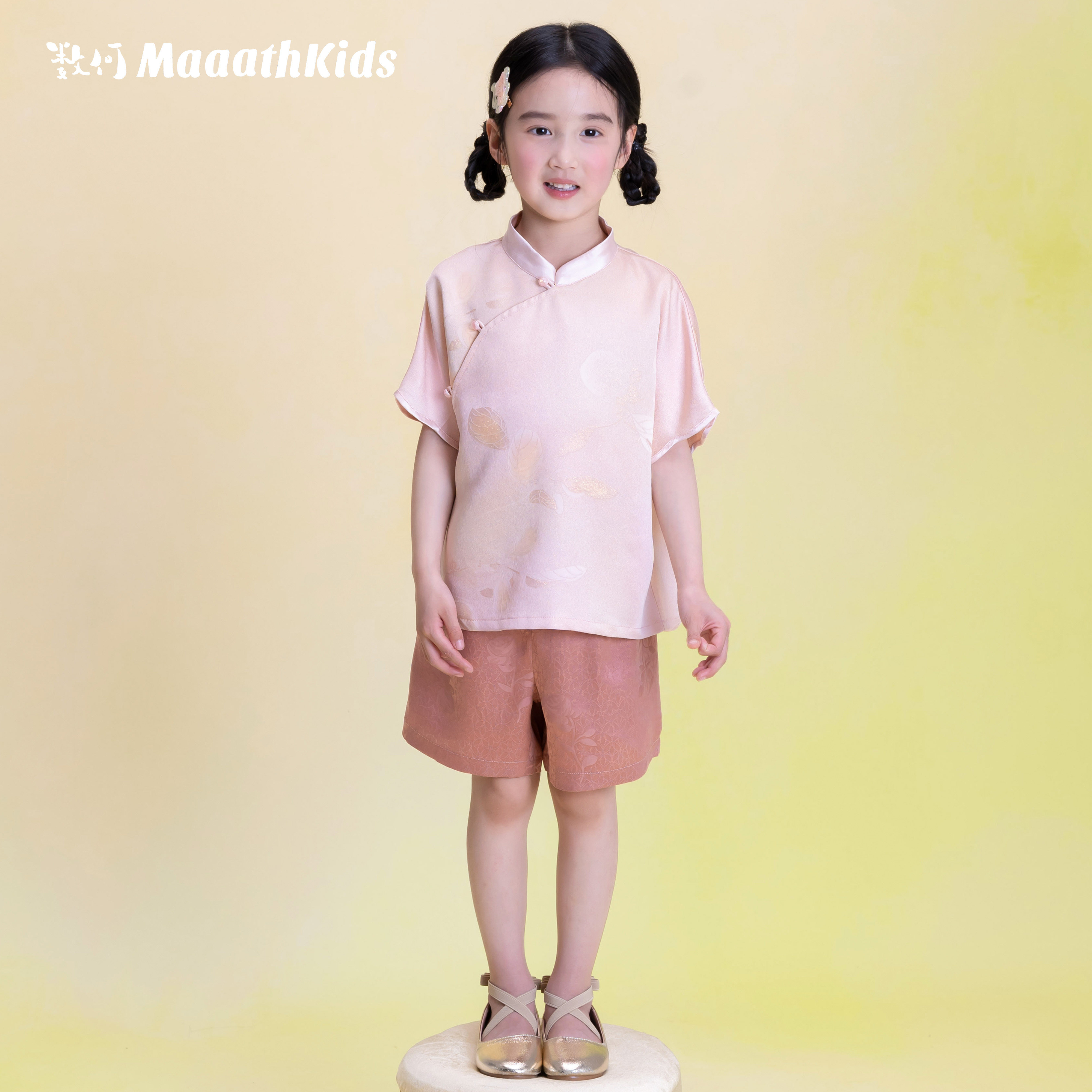 数何MaaathKids新款浅粉桑蚕丝织金正绢女童花瓣袖衬衣,夏日里的一抹温柔🌸-儿童外套加工定制-淘宝好物网