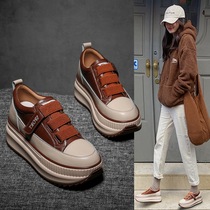 Goddess is tall thin and leg length. Leather platform shoes with thick soles.