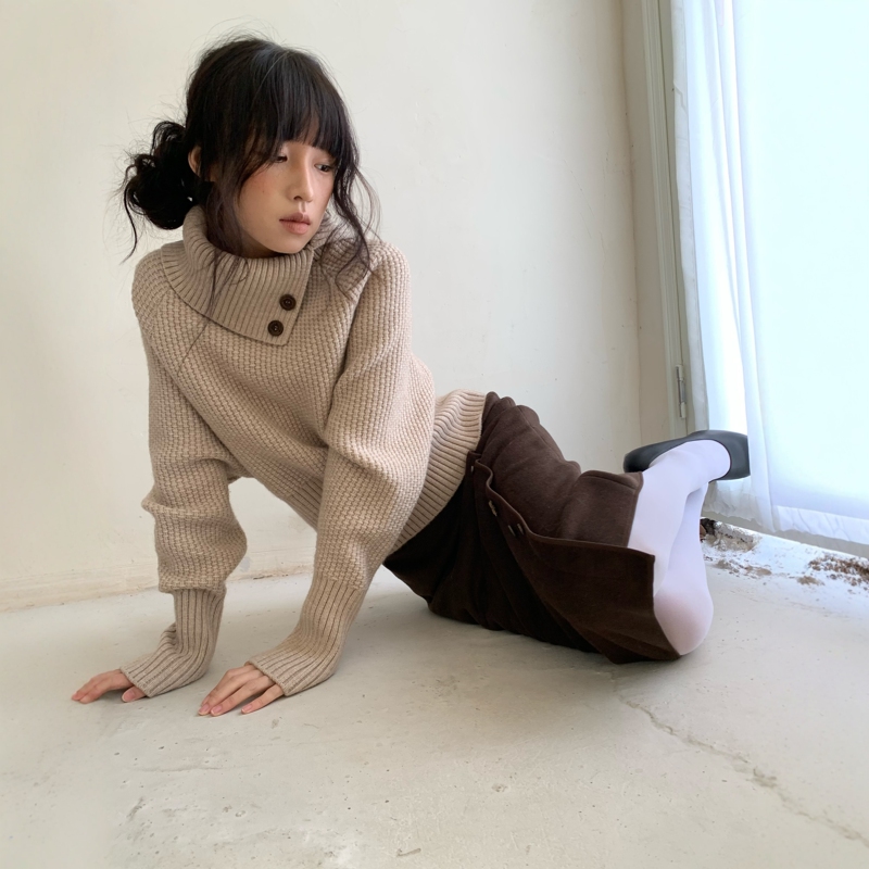Dorydory High-Neck Waist-Cinching Batwing Sleeve Knit Sweater, Wool, Can Be Worn Outside or Layered Inside, Beige Slant-Neck Sweater for Women Dorydory High-Neck Waist-Cinching Batwing Sleeve Knit Sweater, Wool, Can Be Worn Outside or Layered Inside, Beige Slant-Neck Sweater for Women