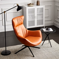 Оранжевый единственный стул