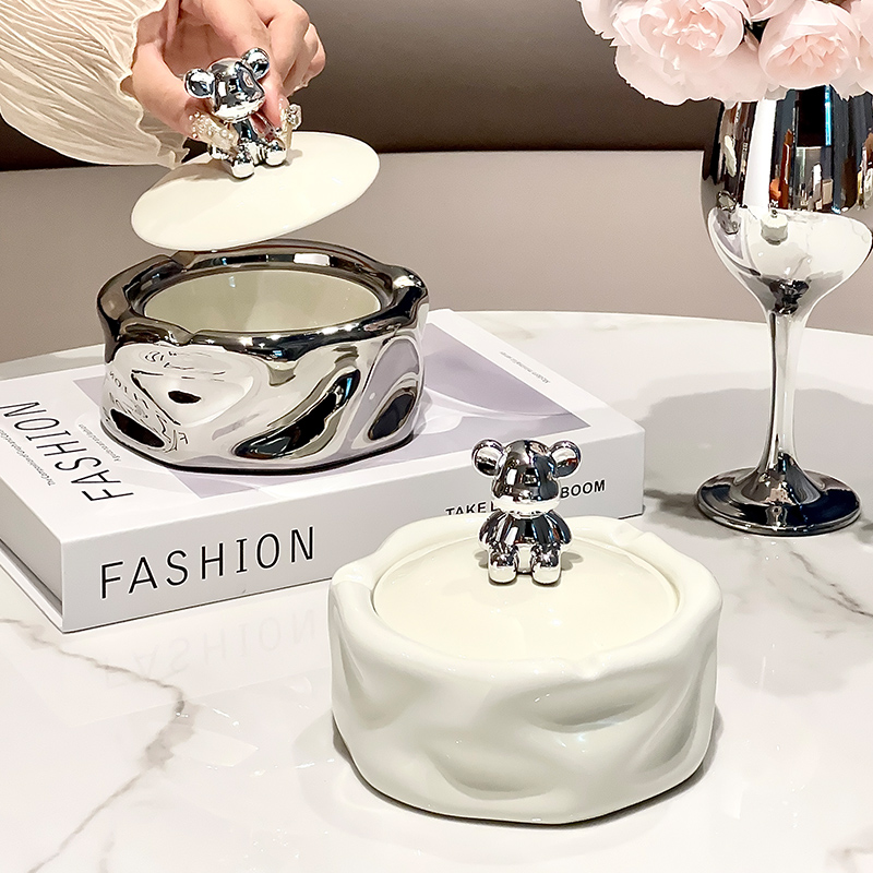 Light Extravagant Atmospheric Glacier Ashtrays Home with cover Fly Ash Living Room Desktop Creative Personality Trends Advanced Pendulum-Taobao