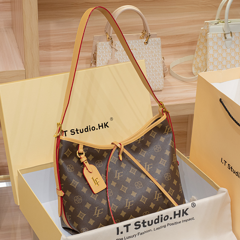 Shanghai Warehouse Authentic 2025 New Model Light Luxury Simple Genuine Leather Vintage Tote Bag Shopping Bag with No-Questions-Asked Return Policy Shanghai Warehouse Authentic 2025 New Model Light Luxury Simple Genuine Leather Vintage Tote Bag Shopping Bag with No-Questions-Asked Return Policy