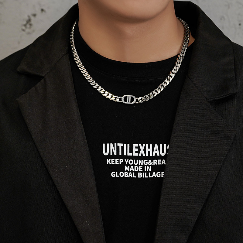 Cuban Necklace for Men, Trendy, High-End, Hip-Hop, Niche Design, Titanium Steel, Men's Trendy Brand, Versatile Sweatshirt Accessory