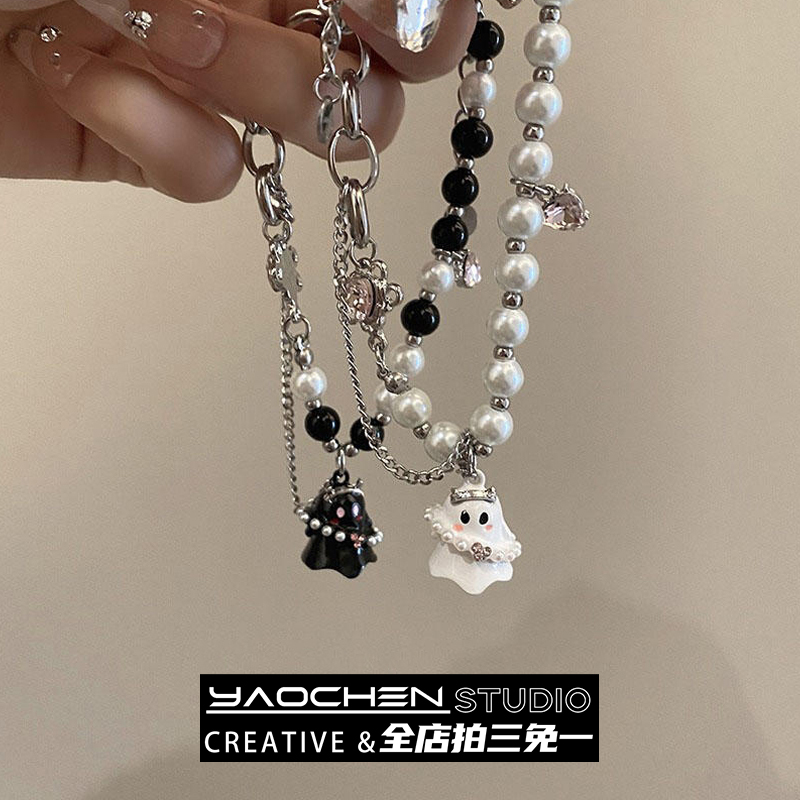 Black and White Little Ghost Beaded Bracelet, Niche Cool Style, Female Best Friend, High-End, Sweet and Cool, Spicy Girl, Student Fashion Accessory