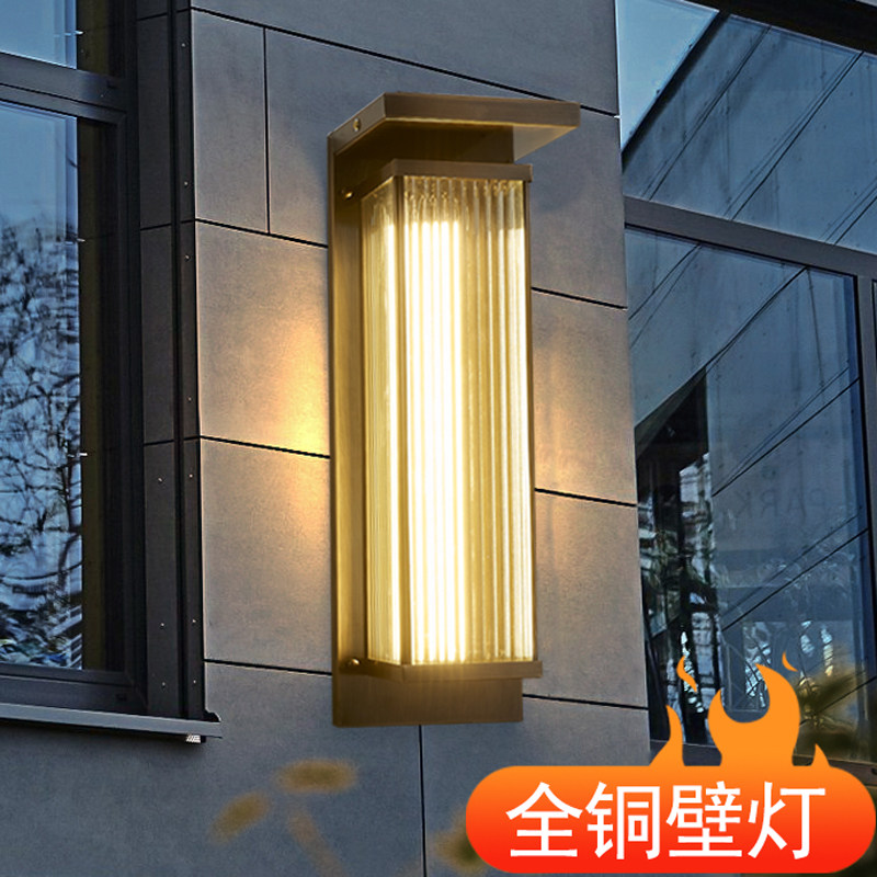 đèn gắn tường năng lượng mặt trời Tất cả đồng năng lượng mặt trời đèn tường ngoài trời cổng biệt thự đèn sân thượng đèn tường bên ngoài chống thấm sân vườn ban công đèn sân đơn giản đèn led gắn tường năng lượng mặt trời đèn ốp tường năng lượng mặt trời