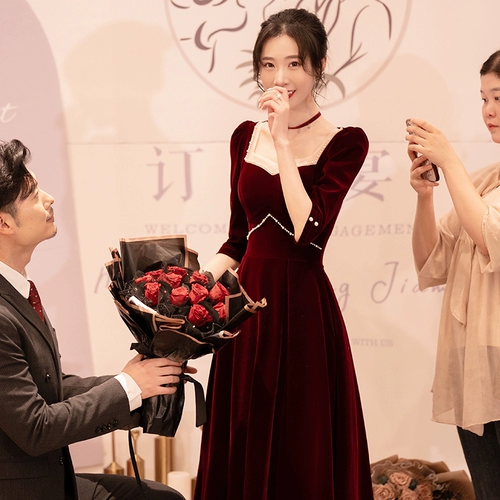 Бордовое вечернее платье, бархатная юбка, лонгслив, подходит для подростков