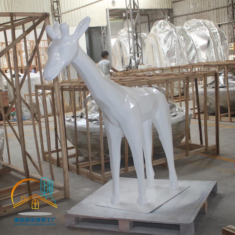 Landscape simulation deer sculpture custom fiberglass white deer garden square courtyard children's leisure area park ornaments