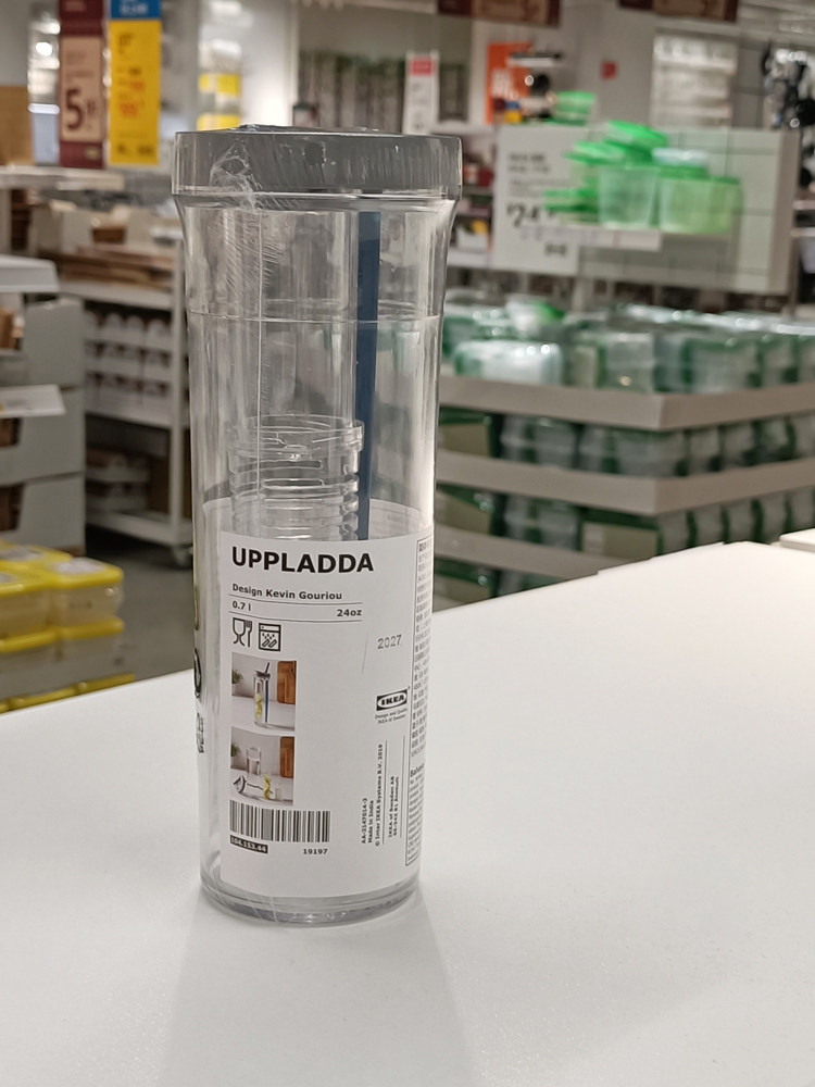 Spot country red black suction Prada water belt tube bottle 700M inner L lemon filter water cup net cup