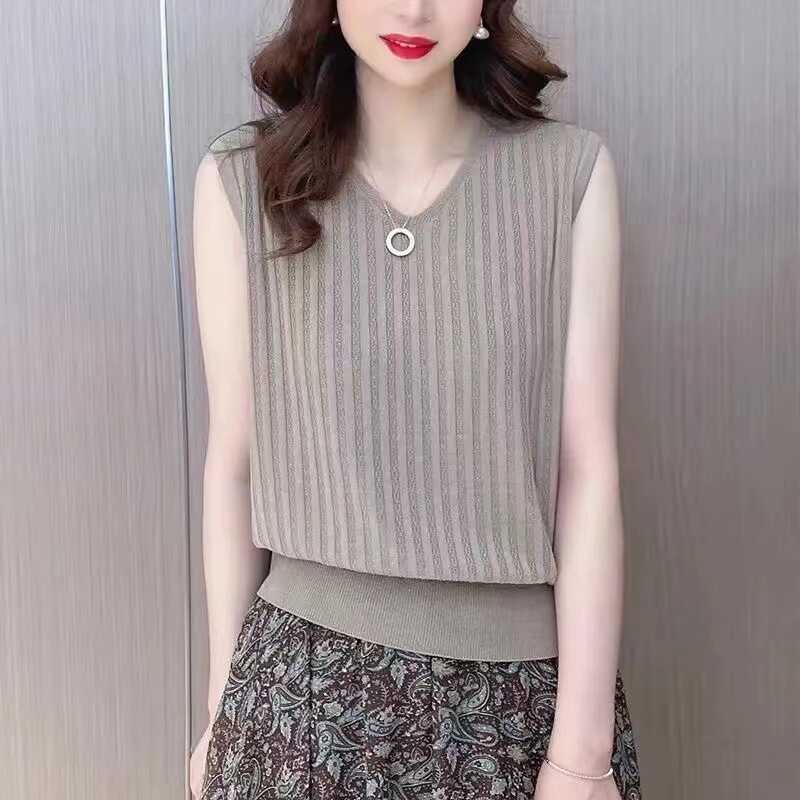 Summer Korean Style Loose Tank Top, Versatile and Slimming, Sleeveless Knitted Top with Stripes, Stylish Vest Summer Korean Style Loose Tank Top, Versatile and Slimming, Sleeveless Knitted Top with Stripes, Stylish Vest