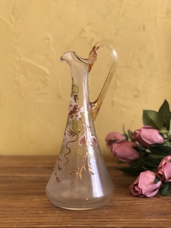 Gold-Painted Hand-Painted Begonia Flower Glass Decanter Vase for Living Room Home Decoration Gold-Painted Hand-Painted Begonia Flower Glass Decanter Vase for Living Room Home Decoration