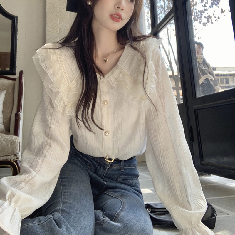 Apricot Lace Shirt for Women, Spring and Autumn Design, Niche Style, Petite French Doll Collar Inner Layering Top Apricot Lace Shirt for Women, Spring and Autumn Design, Niche Style, Petite French Doll Collar Inner Layering Top