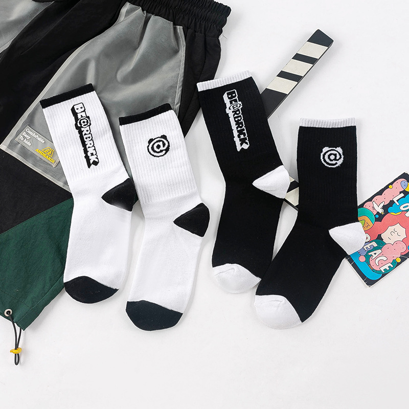 Socks men autumn and winter new black and white building blocks bear in the tube cotton socks ins tide Japanese comfortable personality tide socks