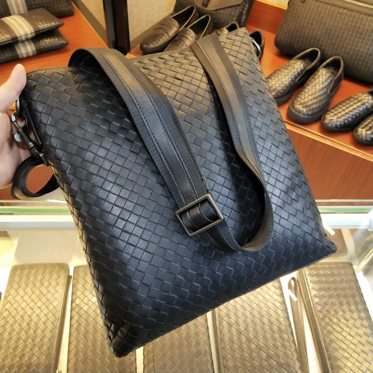 BV WHQN MAQH new shoulder bag men's youth lambskin leather hand-woven vertical messenger bag