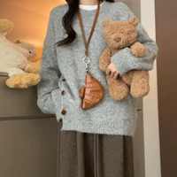 Серый свитер [свитер можно носить внутри и снаружи/нежный и ленивый стиль/высокое ощущение/суперпопулярность 2025 года/расслабляющее чувство/супер красивый дизайн/верх весеннего дизайна/ранняя весна/шикарный корейский шикарный наряд]