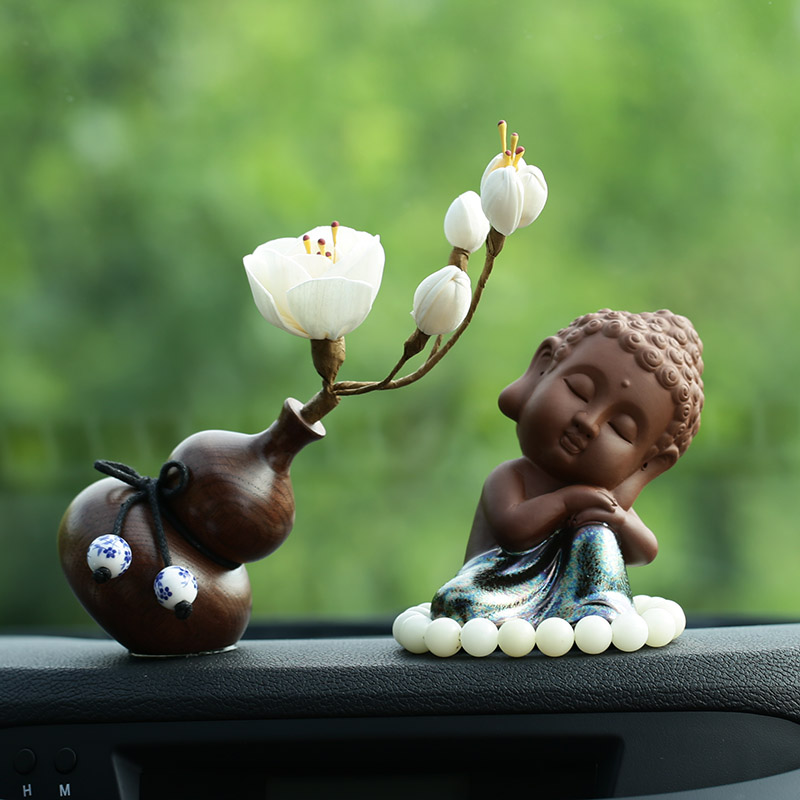 High-end atmospheric hoist car furniture car interior Zen Chinese wind console decoration woman Millever Perfume
