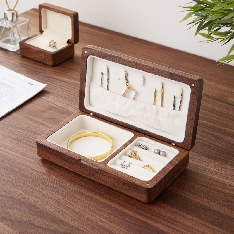 Black walnut jewelry box 2022 new necklace jewelry storage box high-end exquisite retro portable