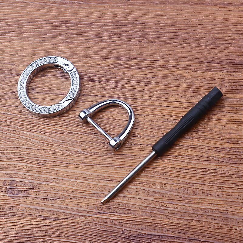 Trendy Universal Keychain Exquisite for Women and Men Car Key Ring Pendant Backpack Small Accessory Doll with Rhinestone Buckle