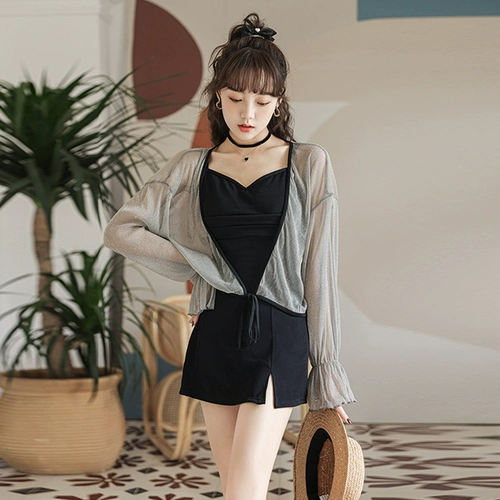 Летний купальник для школьников, популярно в интернете